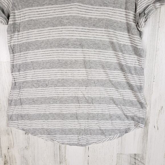 Aero Seriously Soft Perfect Gray & White Striped Tee Women's Size Small - Picture 5 of 11